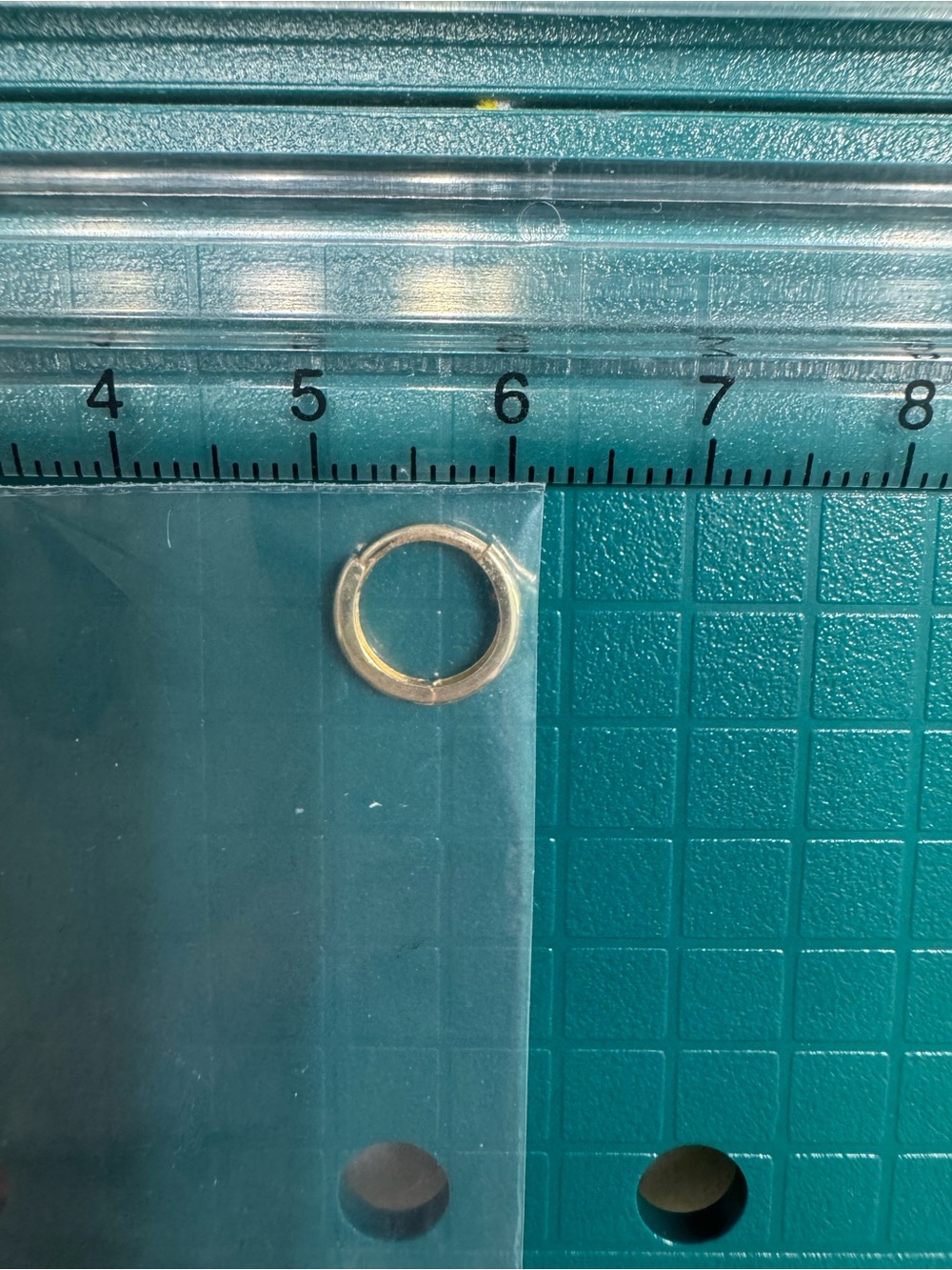 Quince 14K Gold Second Piercing Tiny Huggie - Pair - Picture 3 of 8